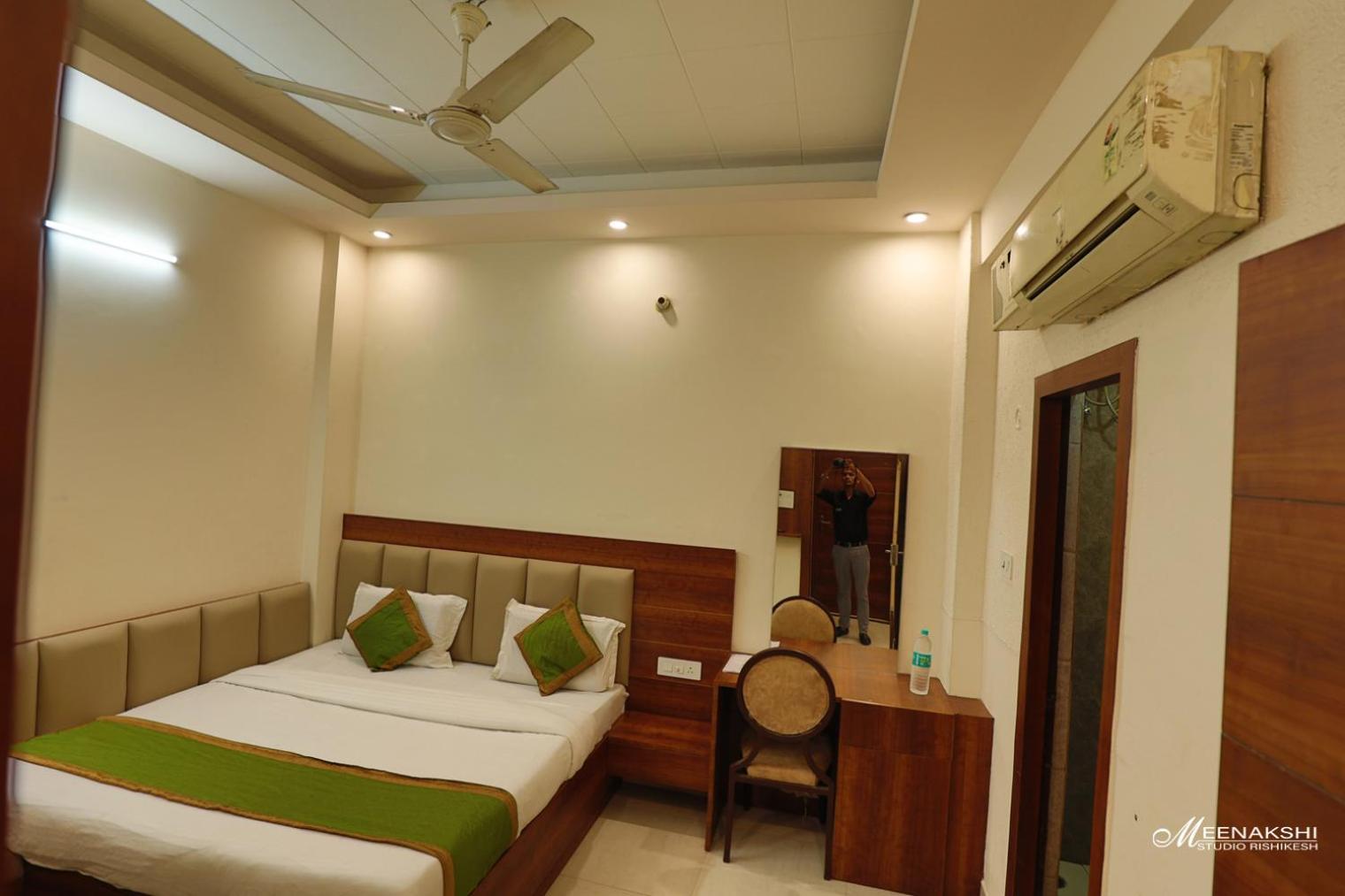 Hotel Haridev Roorkee Buitenkant foto